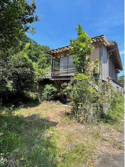 akiya